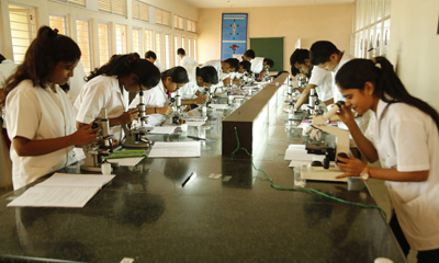 SHRI DHANESHWAR COLLEGE  OF PHARMACY 