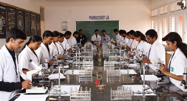 SHRI DHANESHWAR COLLEGE  OF PHARMACY 